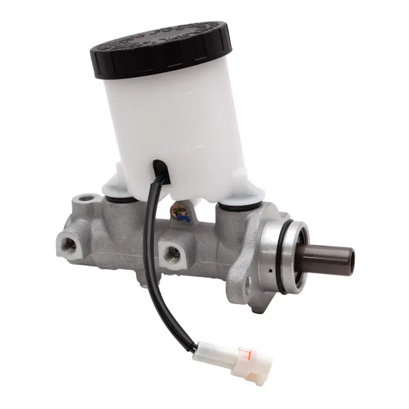 Dfc 99-03 Chevrolet Tracker Brake Master Cylinder 1